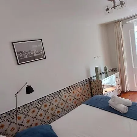 Correeiros Blue Heart Of * Lisboa